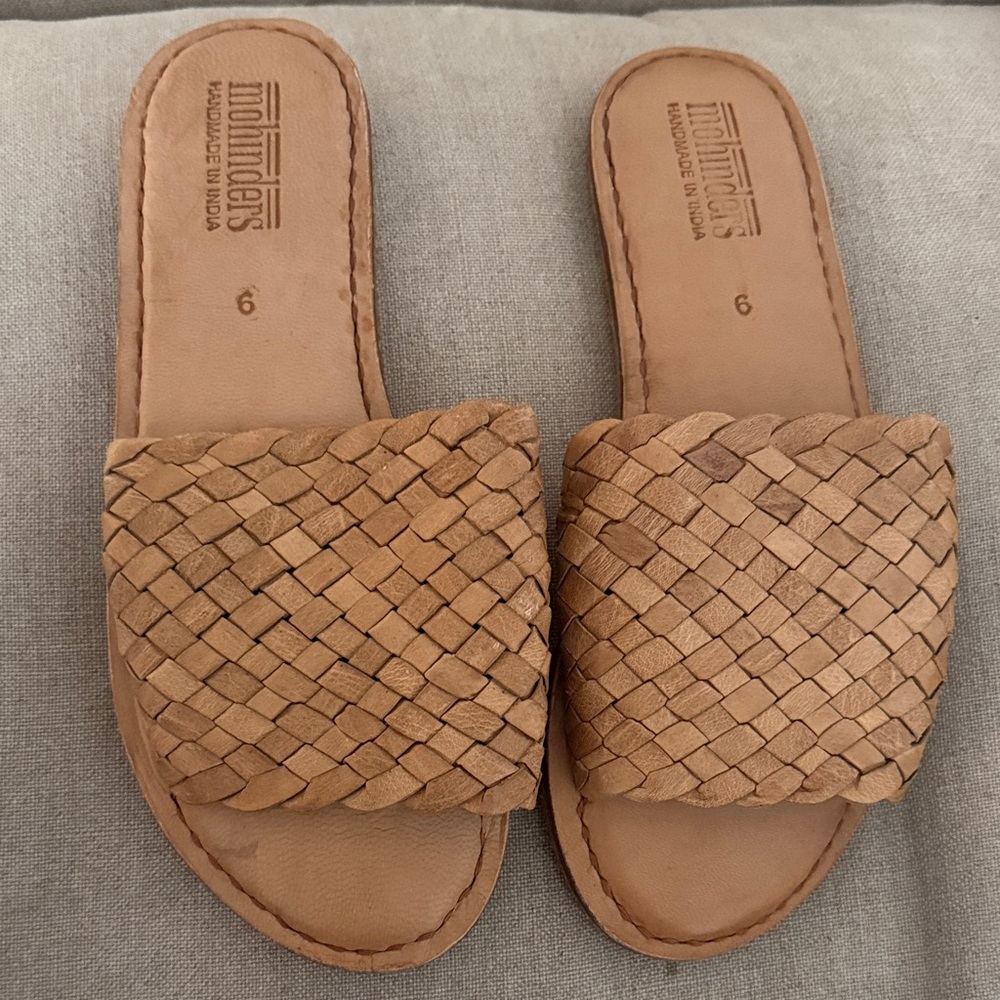 Mohinders Open Toe Slide in Honey